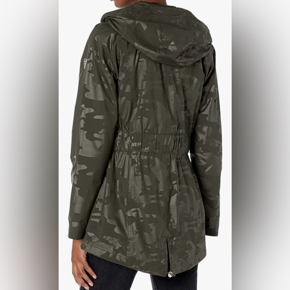 Guess Anorak Jacket - Picture 2 of 8